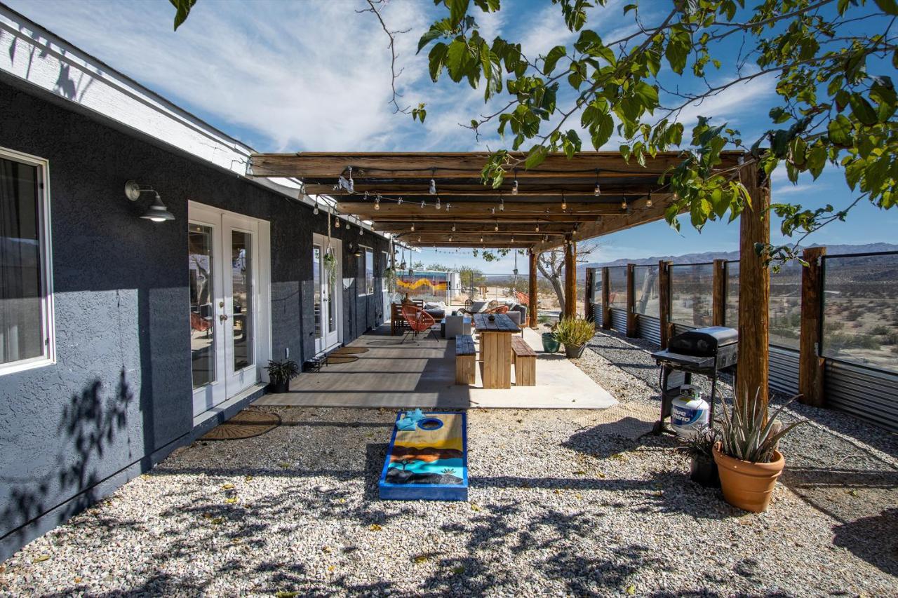 Sapphire Haven + Casita! Pool + Spa + Movie Theatre + 10 Min To Monument! Joshua Tree Exteriér fotografie