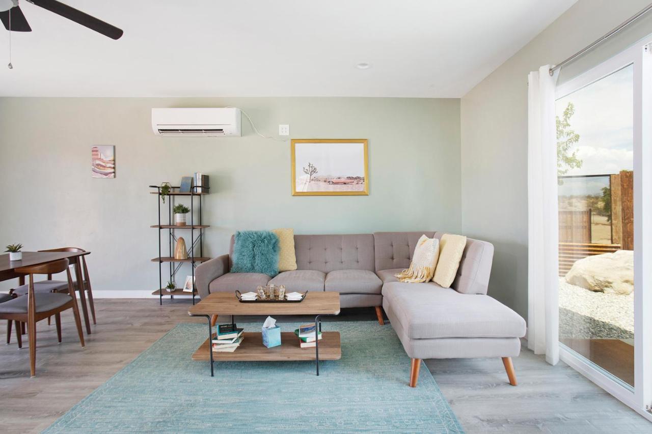 Sapphire Haven + Casita! Pool + Spa + Movie Theatre + 10 Min To Monument! Joshua Tree Exteriér fotografie