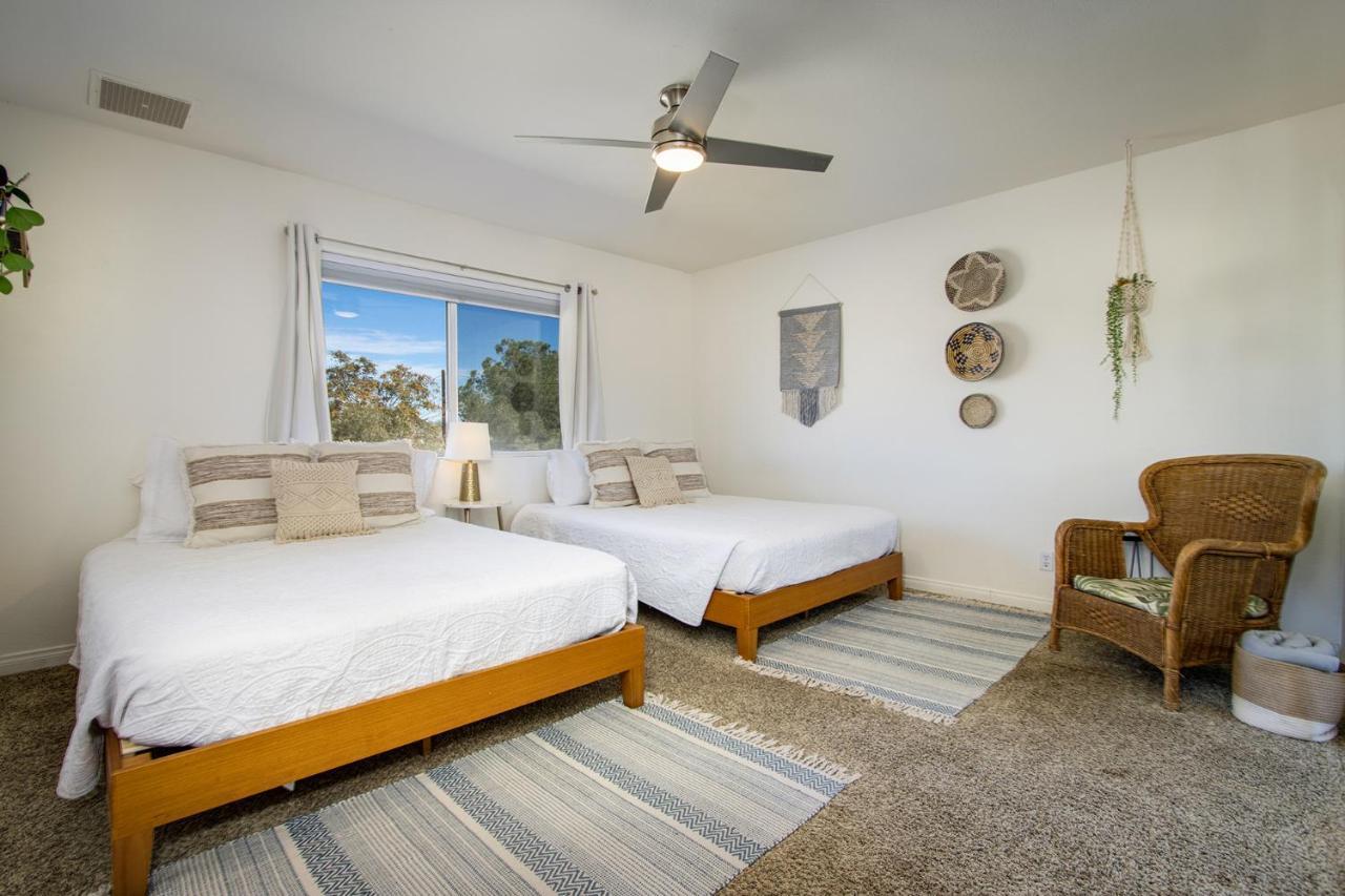 Sapphire Haven + Casita! Pool + Spa + Movie Theatre + 10 Min To Monument! Joshua Tree Exteriér fotografie