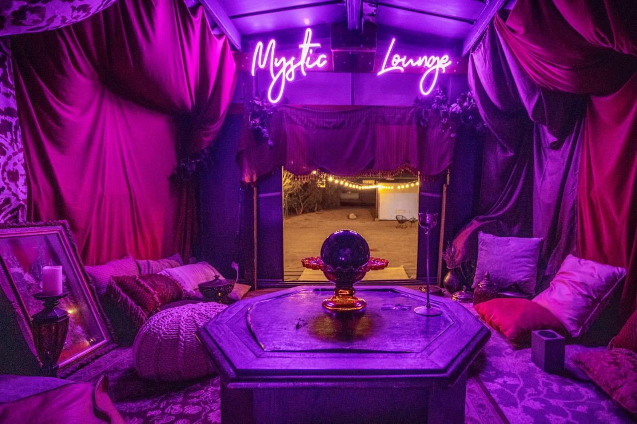 Sapphire Haven + Casita! Pool + Spa + Movie Theatre + 10 Min To Monument! Joshua Tree Exteriér fotografie