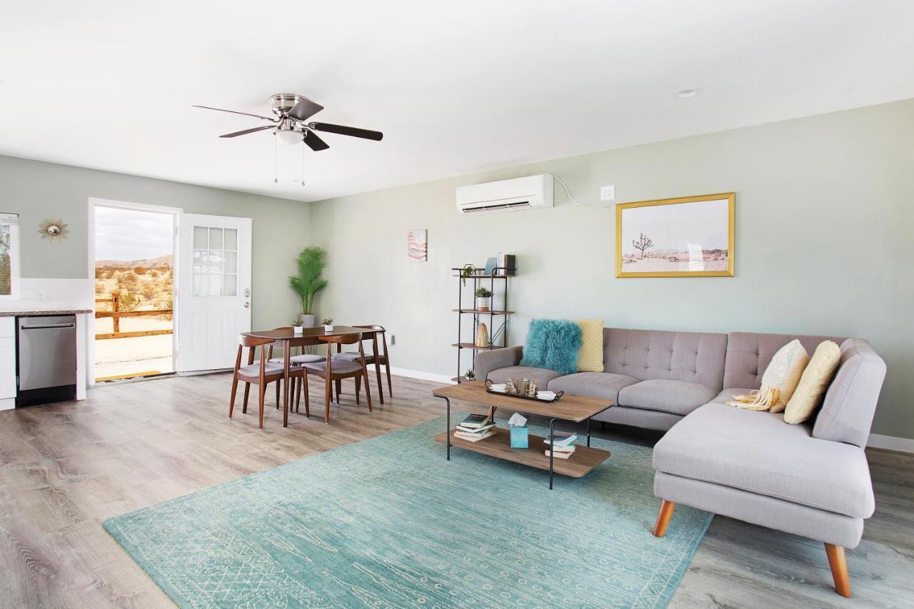 Sapphire Haven + Casita! Pool + Spa + Movie Theatre + 10 Min To Monument! Joshua Tree Exteriér fotografie